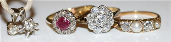 Diamond dress rings & pair of diamond drops
